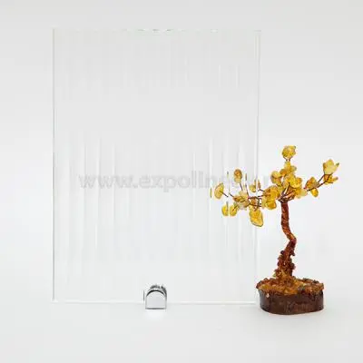 Стекло интерьерное Китай полосы стекло прозрачное рифленое "лайн" осветленное, 4мм (1050*2440) 